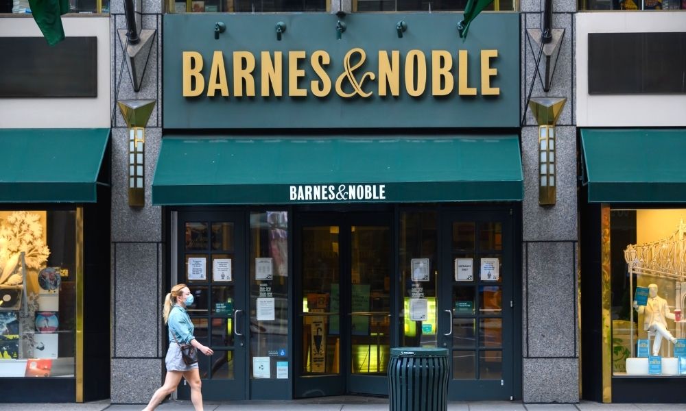 How to locate Barnes and Noble physical store near me